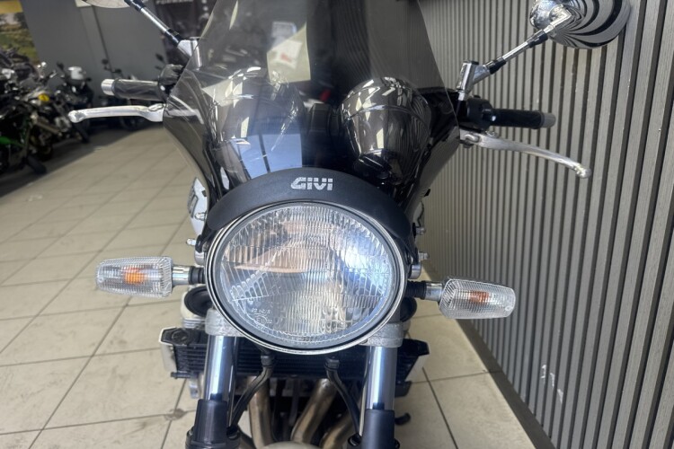 YAMAHA XJR 1300