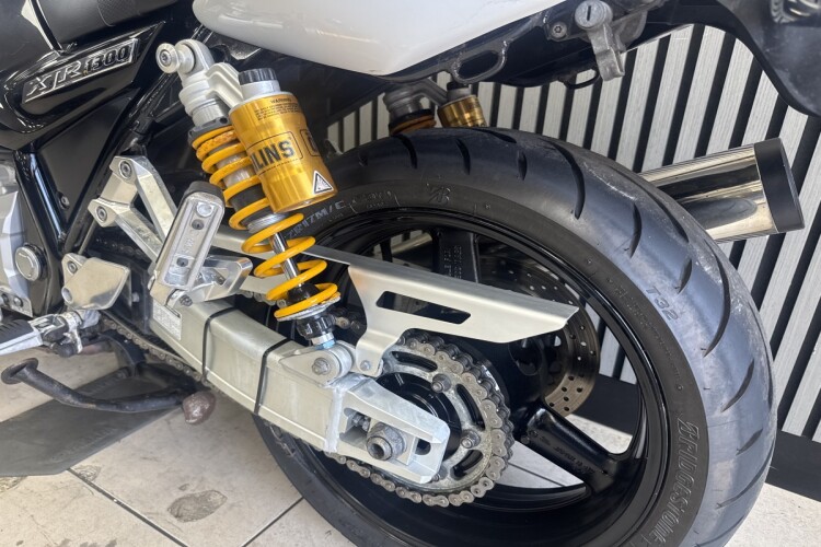 YAMAHA XJR 1300