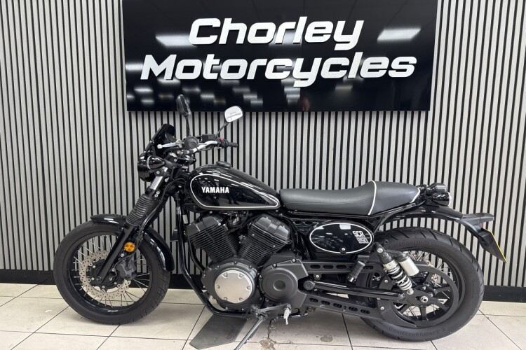 YAMAHA XV950