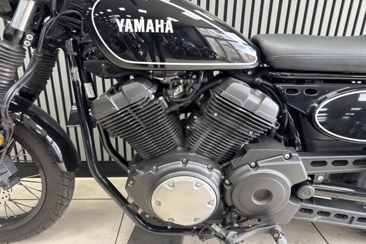 YAMAHA XV950