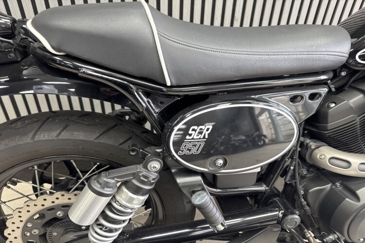 YAMAHA XV950