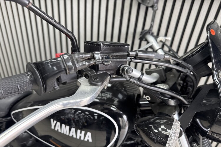 YAMAHA XV950