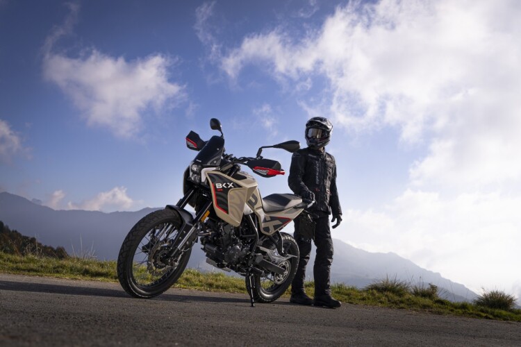 BENELLI BKX 125