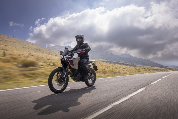 BENELLI BKX 125