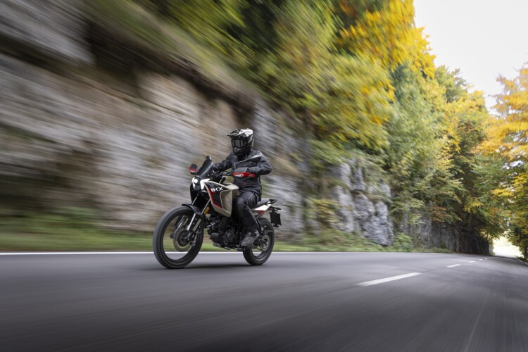 BENELLI BKX 125