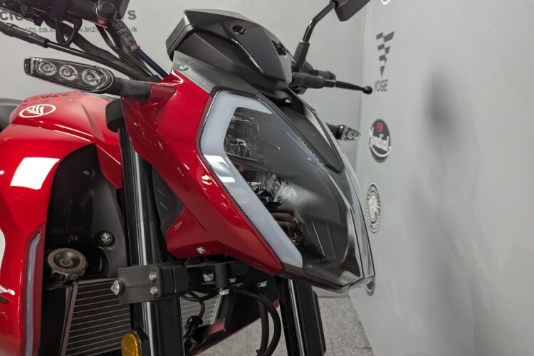 KEEWAY RKF 125