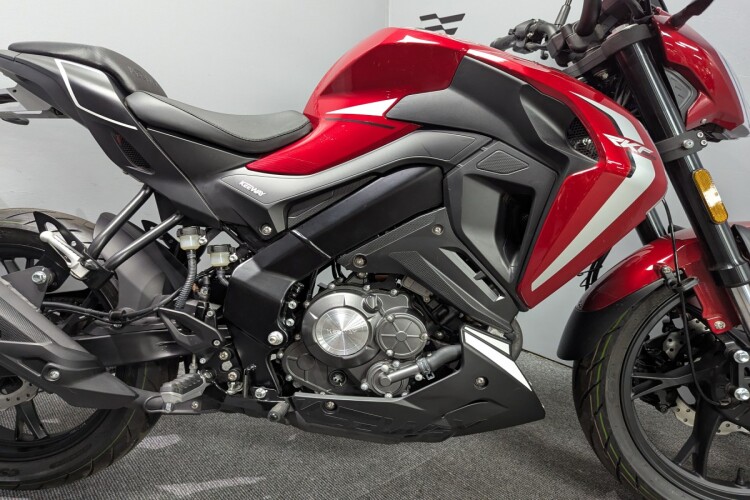 KEEWAY RKF 125