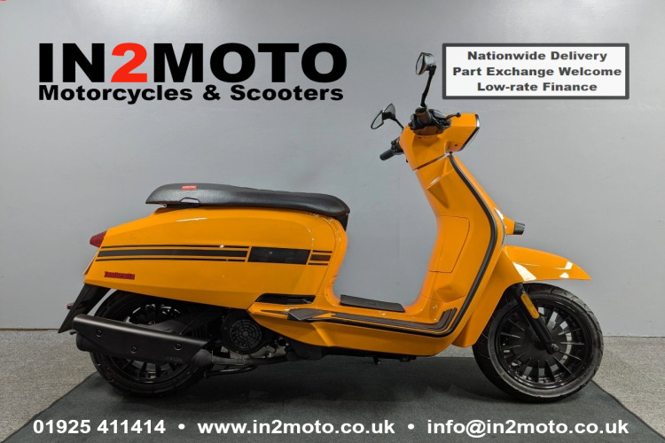 LAMBRETTA V125 SPECIAL