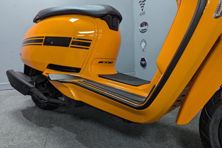 LAMBRETTA V125 SPECIAL