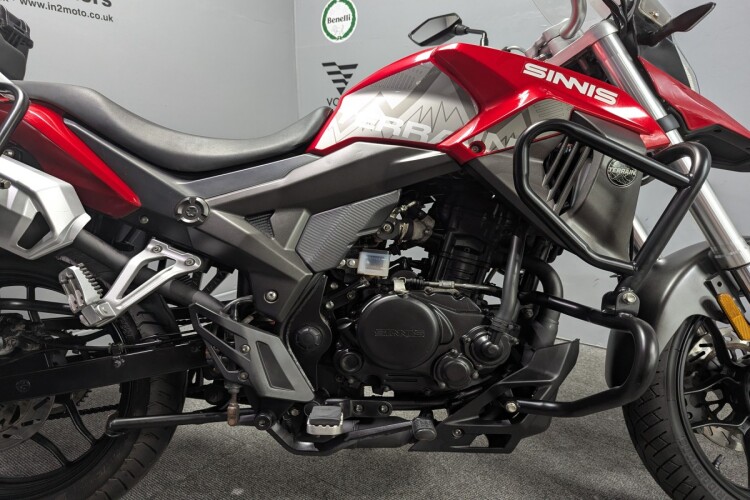 SINNIS TERRAIN 125