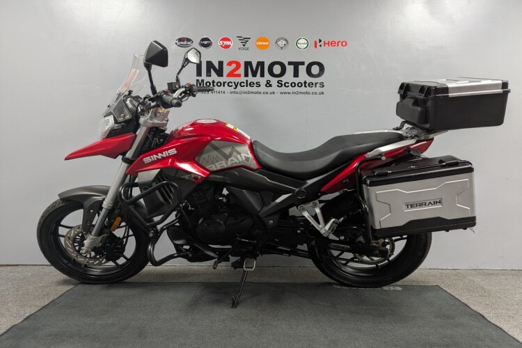 SINNIS TERRAIN 125