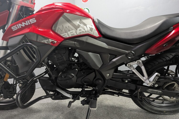 SINNIS TERRAIN 125