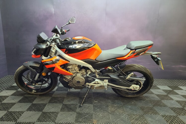 APRILIA TUONO 457
