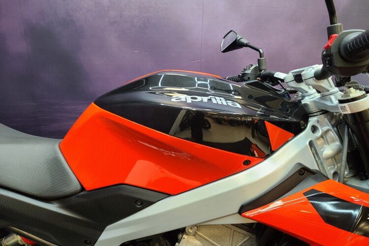 APRILIA TUONO 457