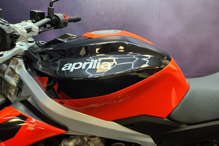 APRILIA TUONO 457
