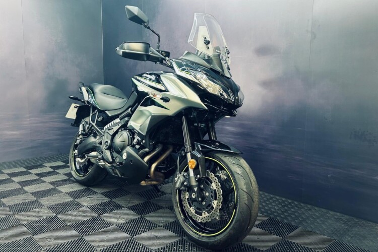 KAWASAKI VERSYS 650