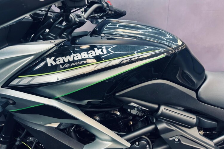 KAWASAKI VERSYS 650