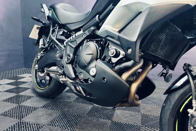 KAWASAKI VERSYS 650