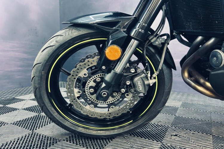 KAWASAKI VERSYS 650