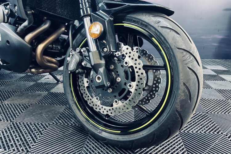 KAWASAKI VERSYS 650