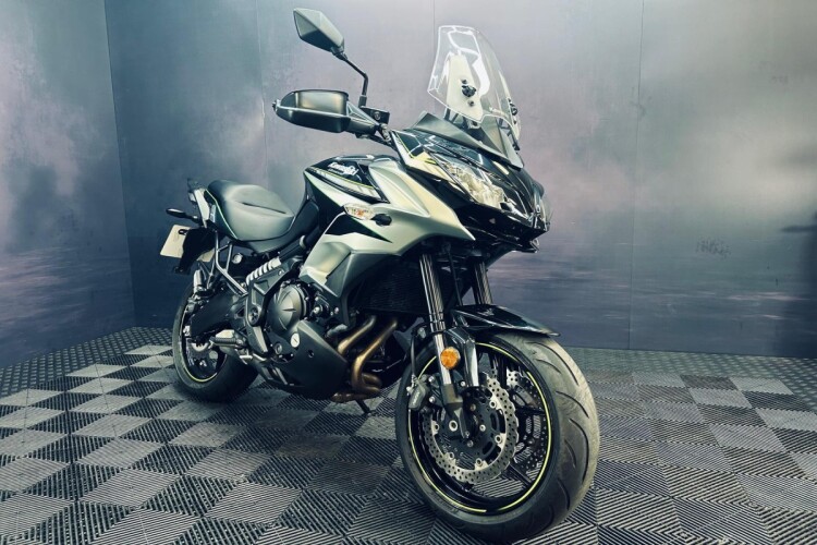 KAWASAKI VERSYS 650