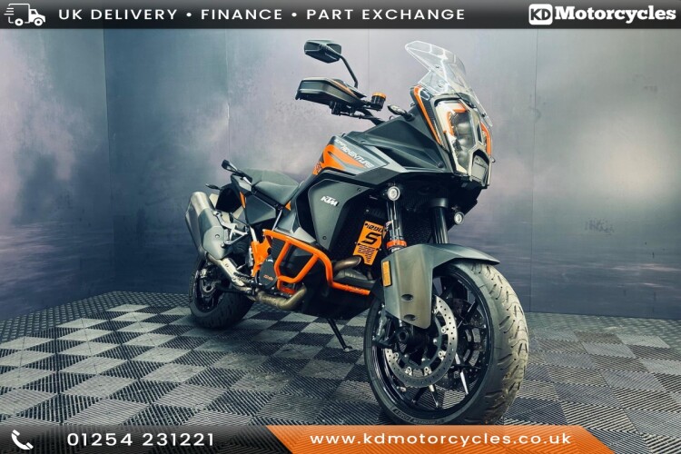 2021 KTM 1290 SUPER ADVENTURE S, Black