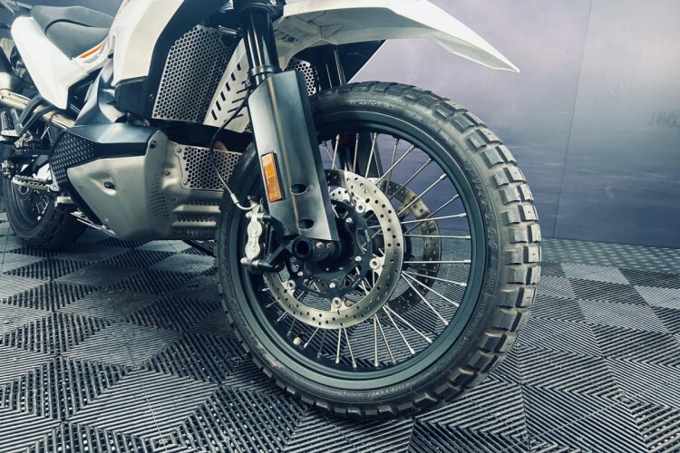 KTM 790 ADVENTURE