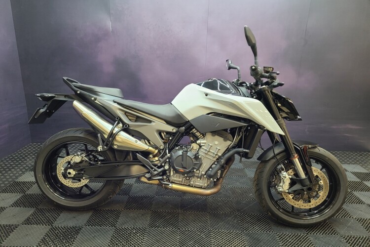 KTM 790 DUKE