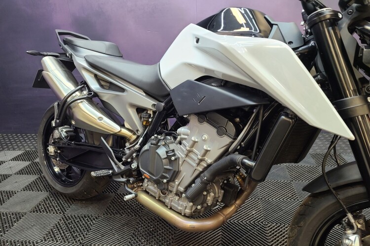 KTM 790 DUKE