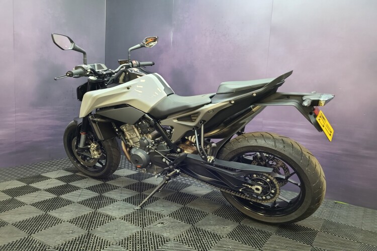 KTM 790 DUKE