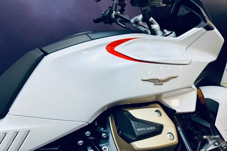 MOTO GUZZI V100 MANDELLO
