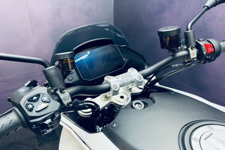 MOTO GUZZI V100 MANDELLO