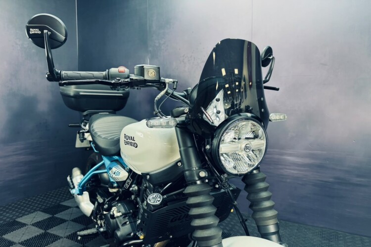ROYAL ENFIELD GUERRILLA 450