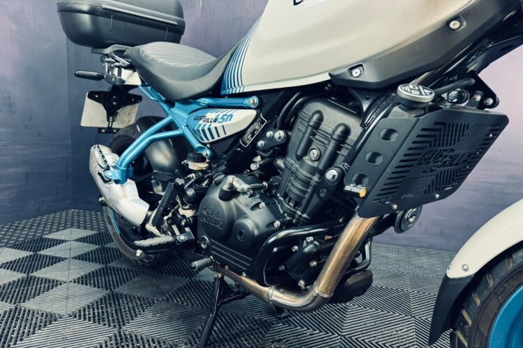 ROYAL ENFIELD GUERRILLA 450