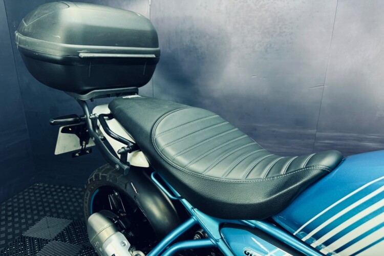 ROYAL ENFIELD GUERRILLA 450