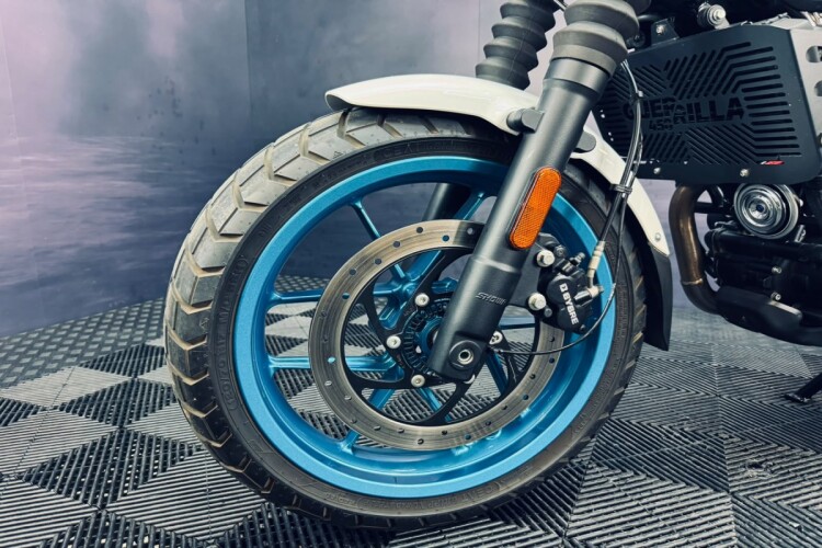 ROYAL ENFIELD GUERRILLA 450