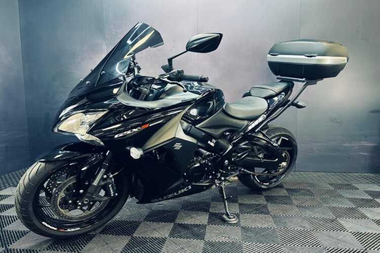 SUZUKI GSX-S1000F