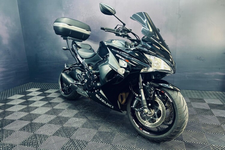 SUZUKI GSX-S1000F
