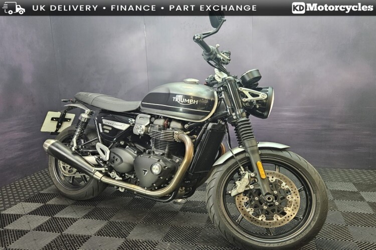 TRIUMPH SPEED TWIN 1200