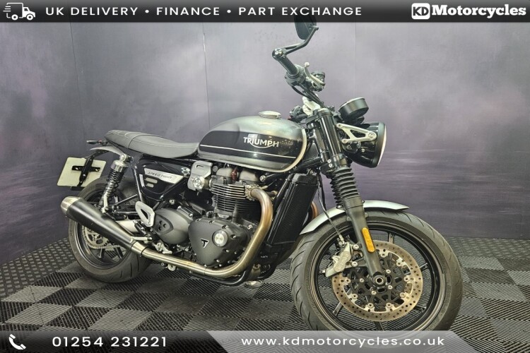 TRIUMPH SPEED TWIN 1200