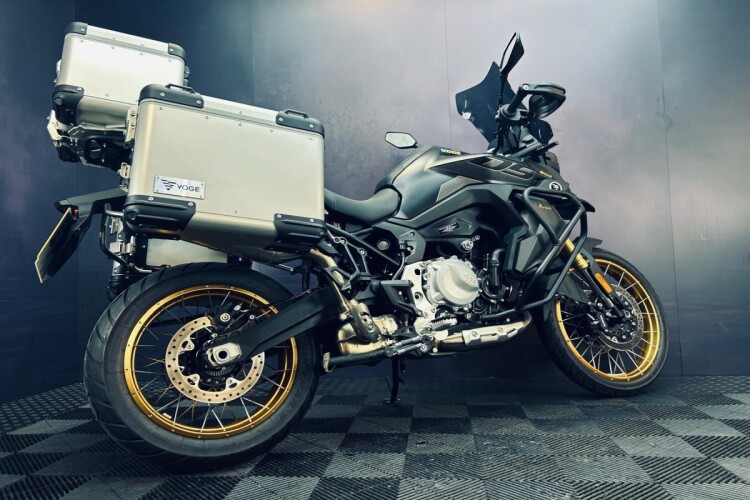 VOGE DS900X
