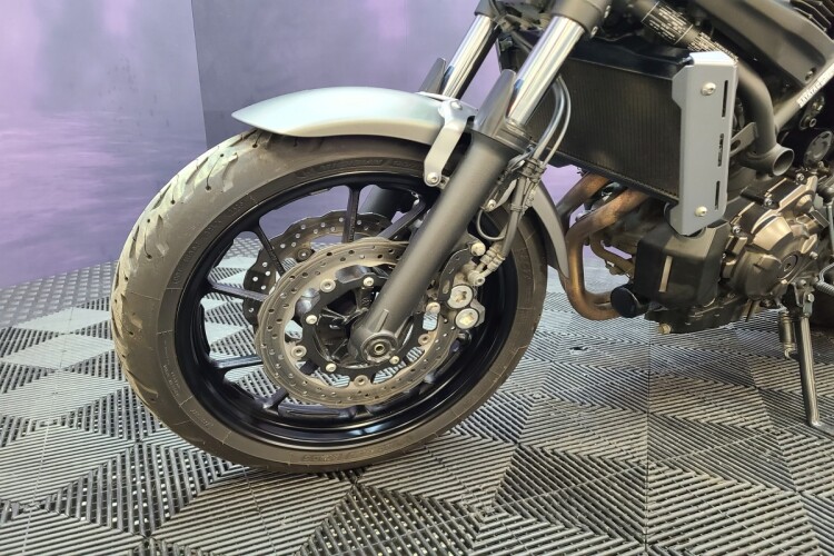 YAMAHA XSR700
