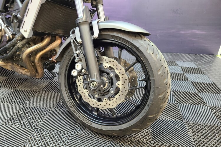 YAMAHA XSR700