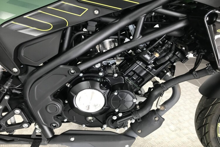 BENELLI LEONCINO 125