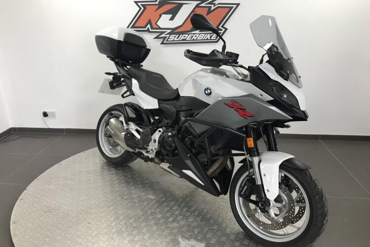 BMW F 900 XR
