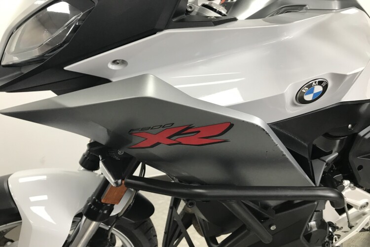 BMW F 900 XR
