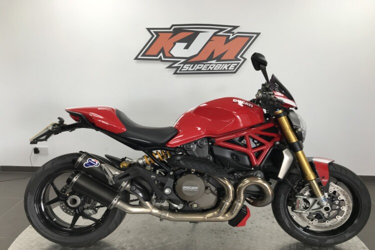 DUCATI MONSTER 1200