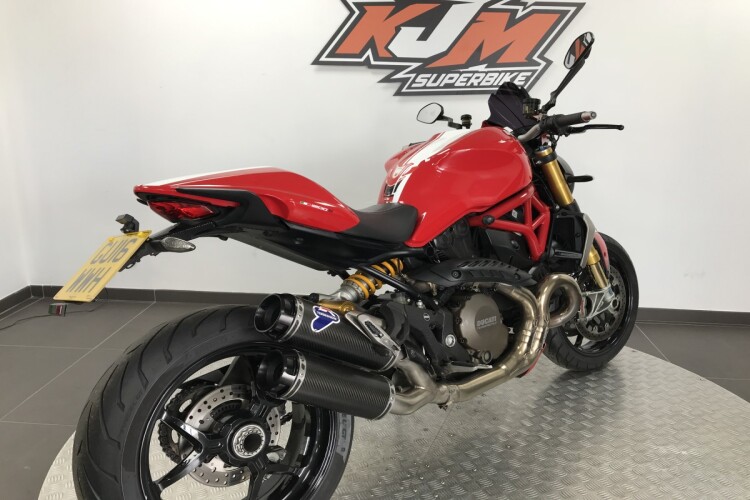 DUCATI MONSTER 1200