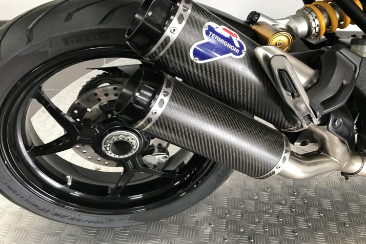 DUCATI MONSTER 1200