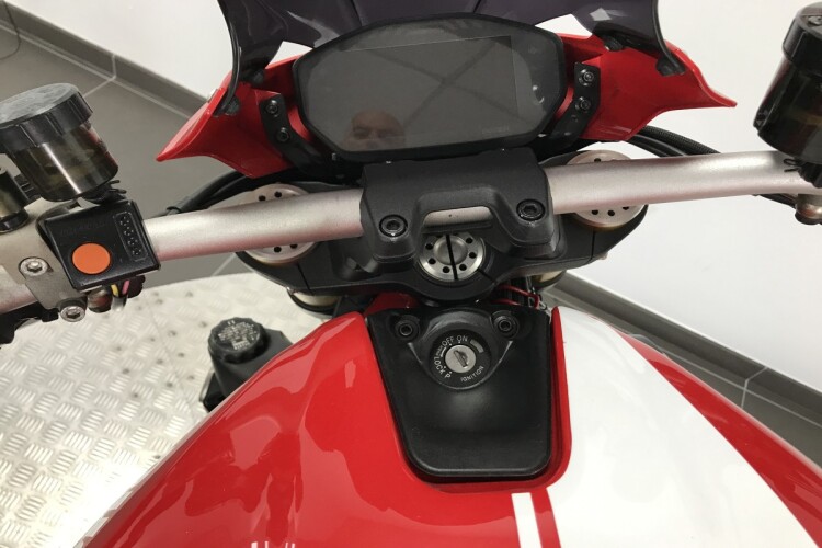 DUCATI MONSTER 1200